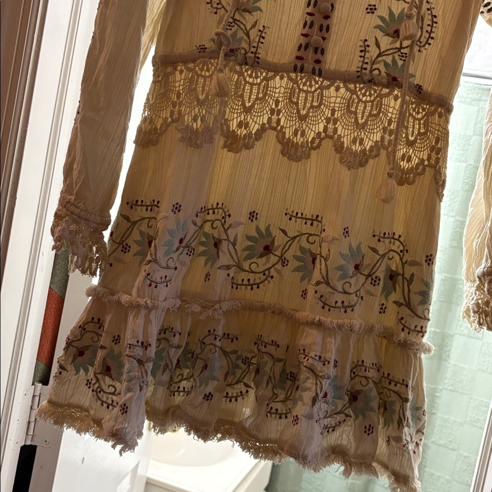 Anthropologie gorgeous boho Embroidered Cream dress - Picture 3 of 9